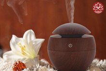 Load image into Gallery viewer, Humidifier Hom3 with 2 Aroma Oil